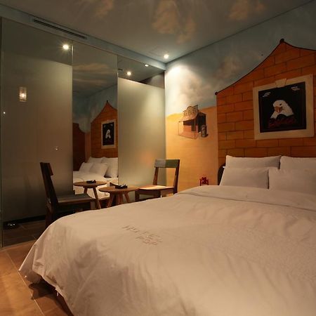 Hotel Pop2 Jongno Сеул Номер фото