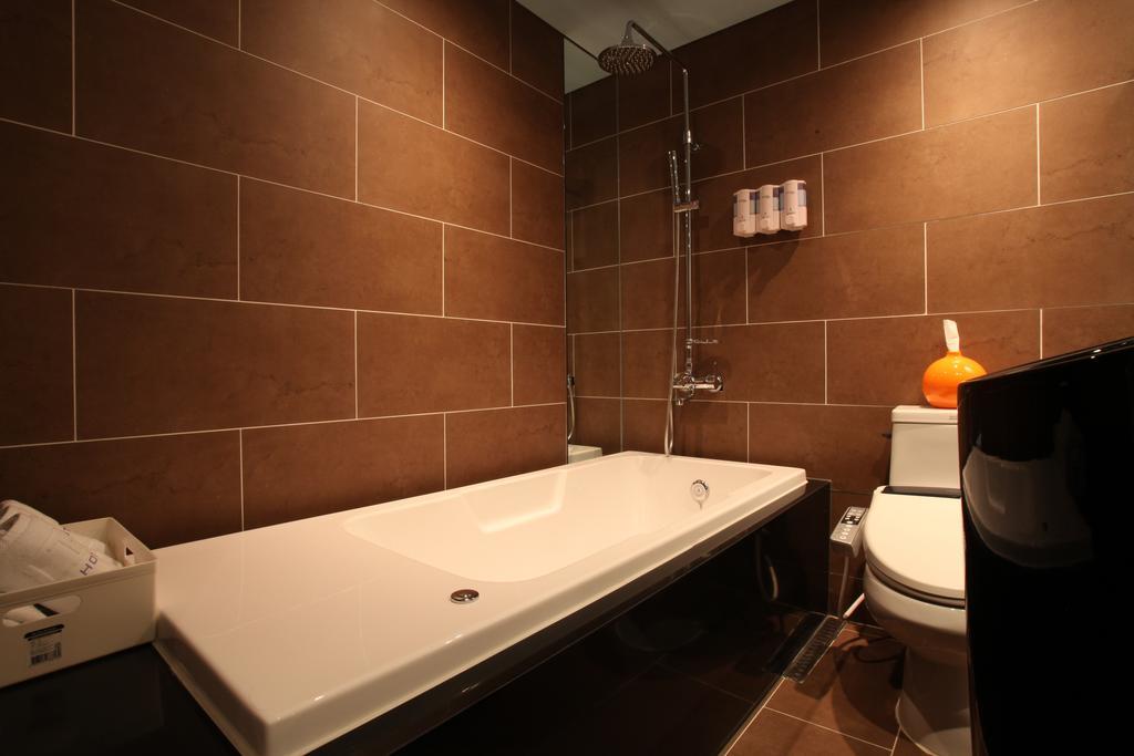 Hotel Pop2 Jongno Сеул Экстерьер фото