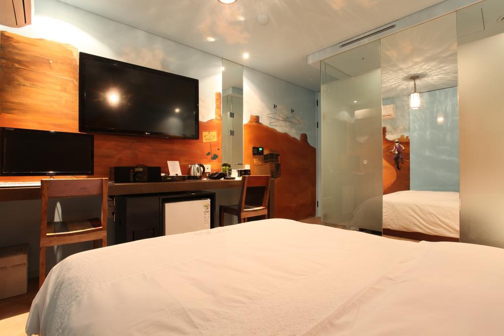 Hotel Pop2 Jongno Сеул Экстерьер фото